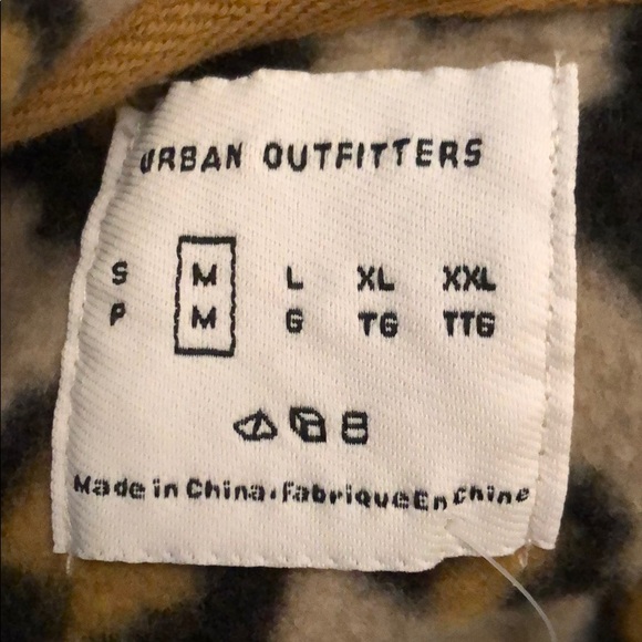 UNISEX UO FLEECE LEOPARD HOODED PULLOVER - Picture 13 of 15